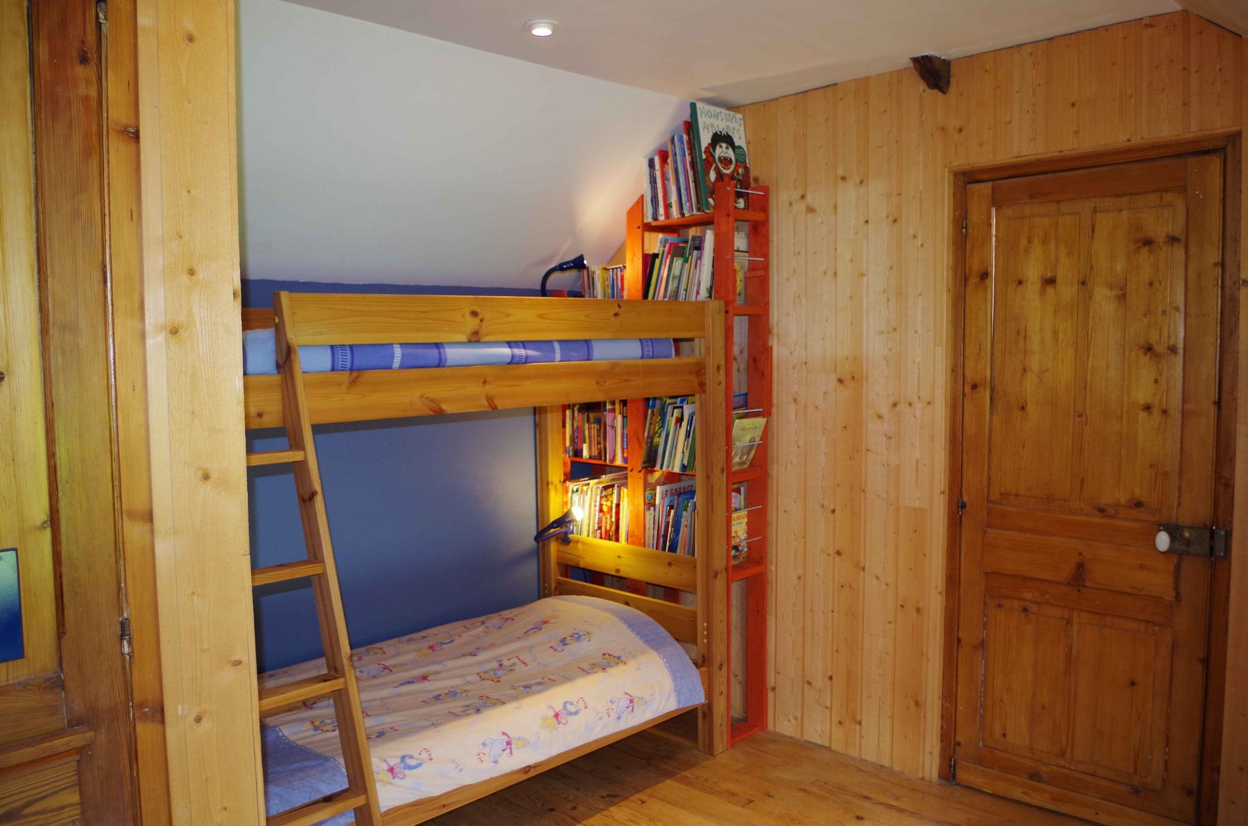 La chambre enfants avec lit superposé